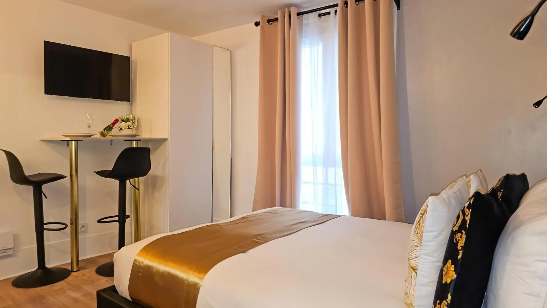 Apartament Paris Sacre Coeur Arev Sur Les Pas D Emily In Paryż Francja