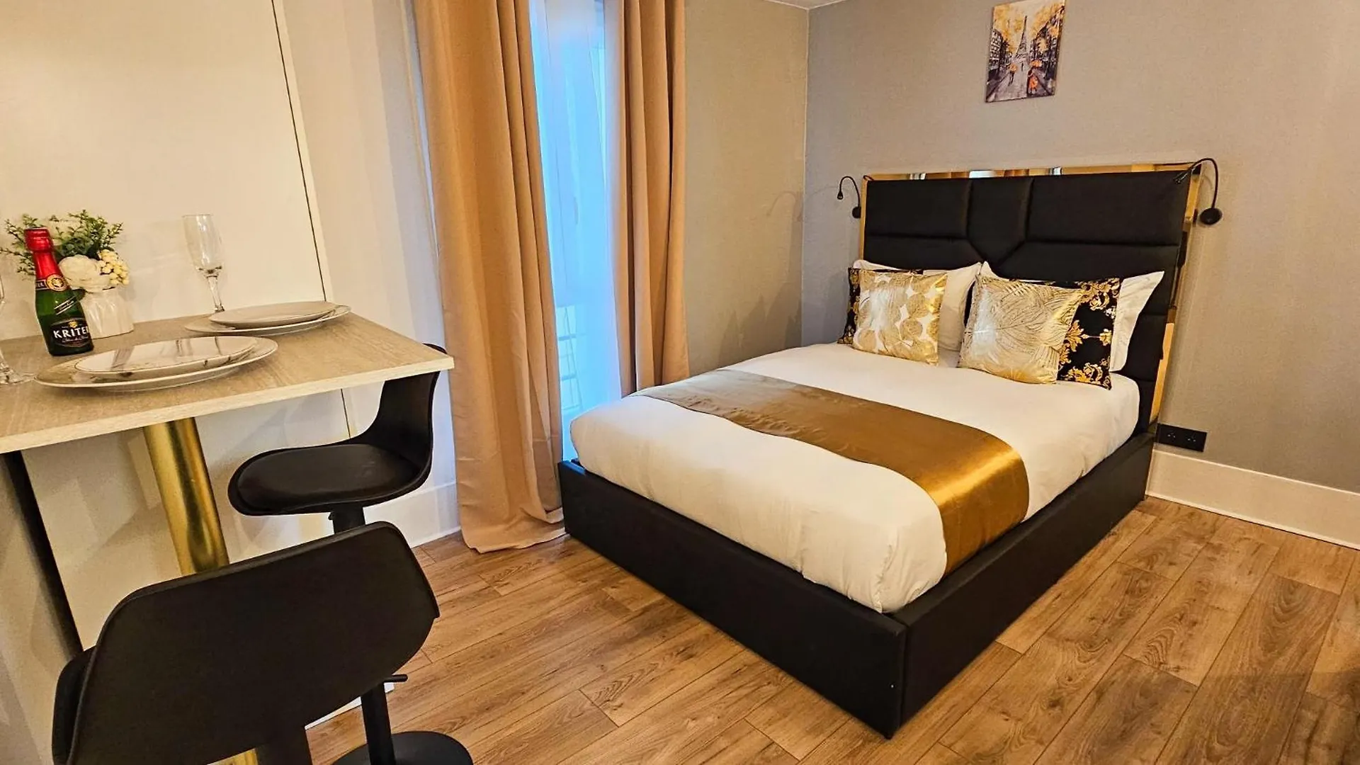 Apartament Paris Sacre Coeur Arev Sur Les Pas D Emily In Paryż